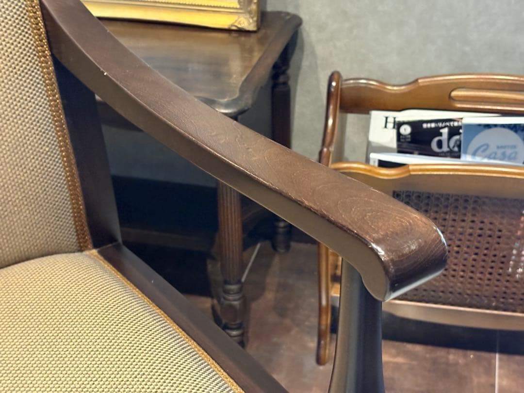 ①ダイニングチェア　アームチェア　アンティーク　ヴィンテージ　ビンテージ　IR