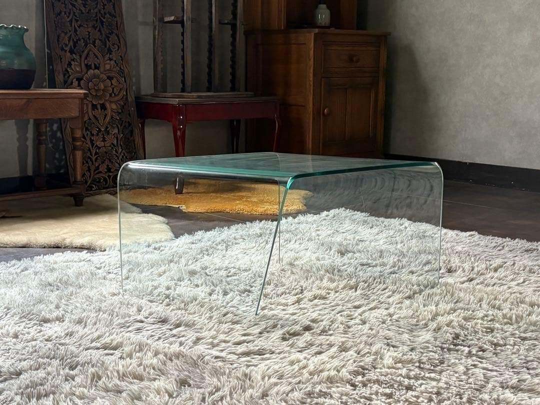 ①ガラステーブル　サイドテーブル　ローテーブル　斜めテーブル　高級家具　IZG