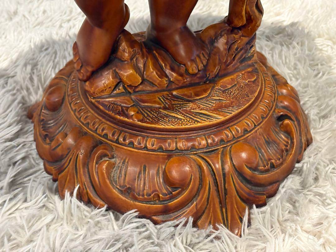 ヨーロピアン　クラシック　木彫　丸テーブル　ラウンドテーブル　アンティーク　YZ