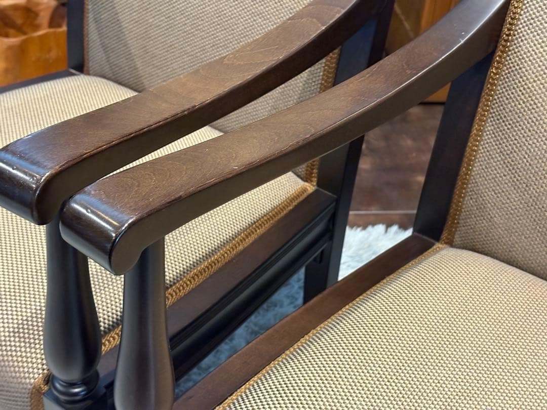 ①ダイニングチェア　アームチェア　アンティーク　ヴィンテージ　ビンテージ　IR