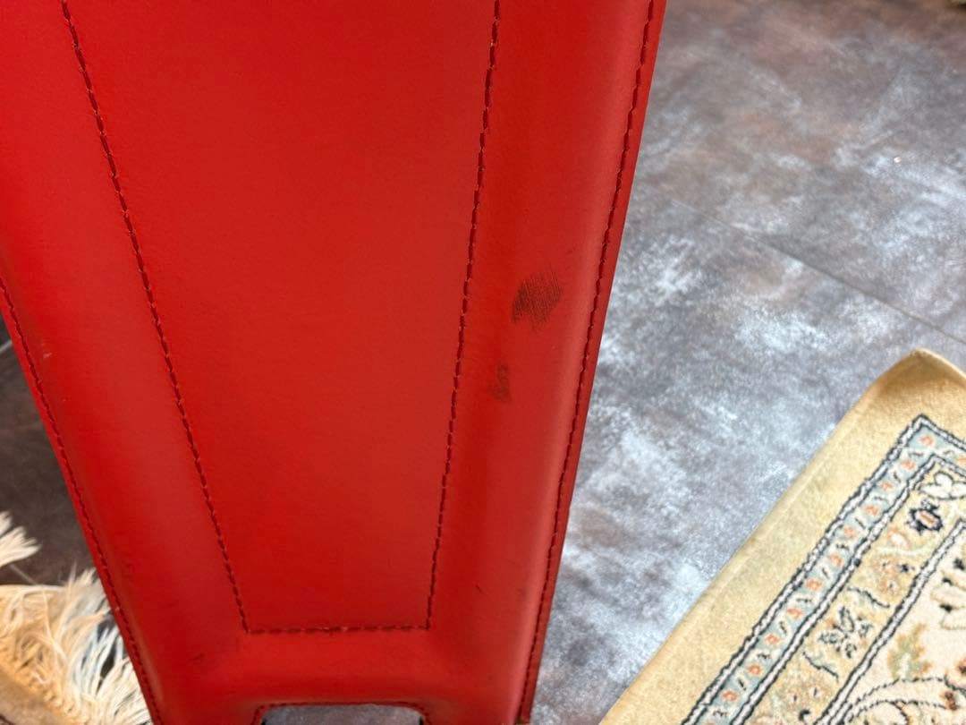 イタリア　レザー　ハイバックチェア　レッド　モダン　インテリア家具　IZ