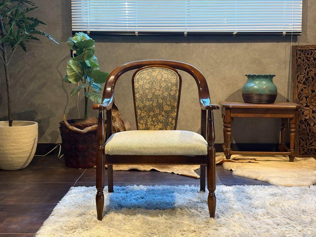 ①　リメイク品　尾州生地　ホワイト座面　カリモク　コロニアル　アームソファ　N