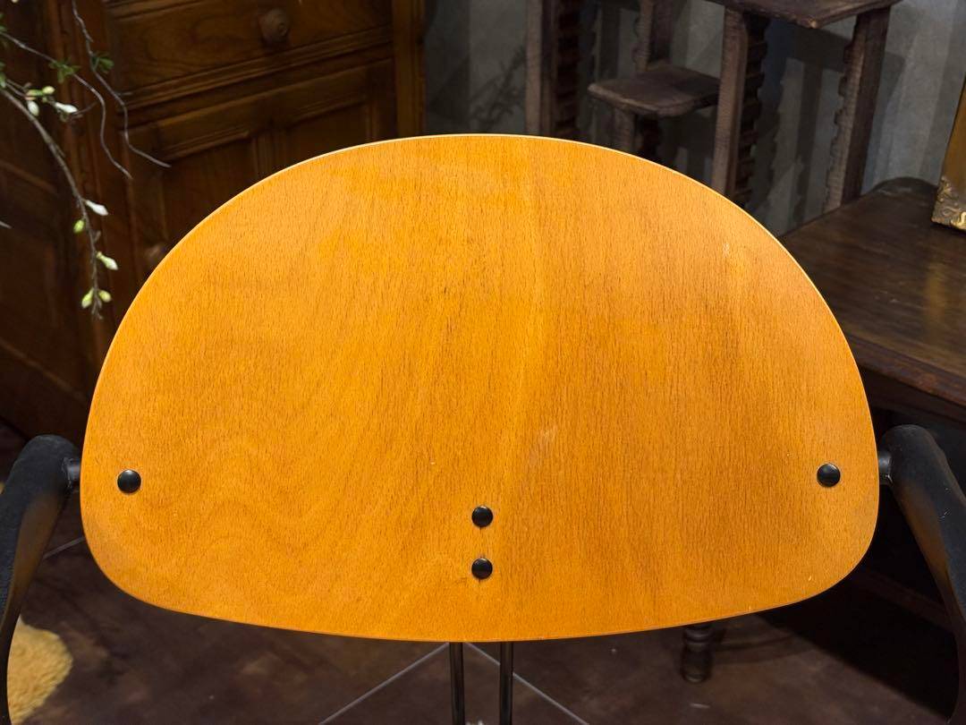 シティ系 ダイニングチェア　リビングチェア　アームチェア　椅子　ヴィンテージ　G