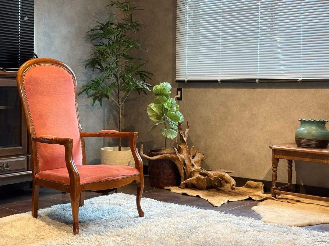 ① フランスアンティーク　輸入家具　ロココ　鋲打　リベット打　アームソファ　GG