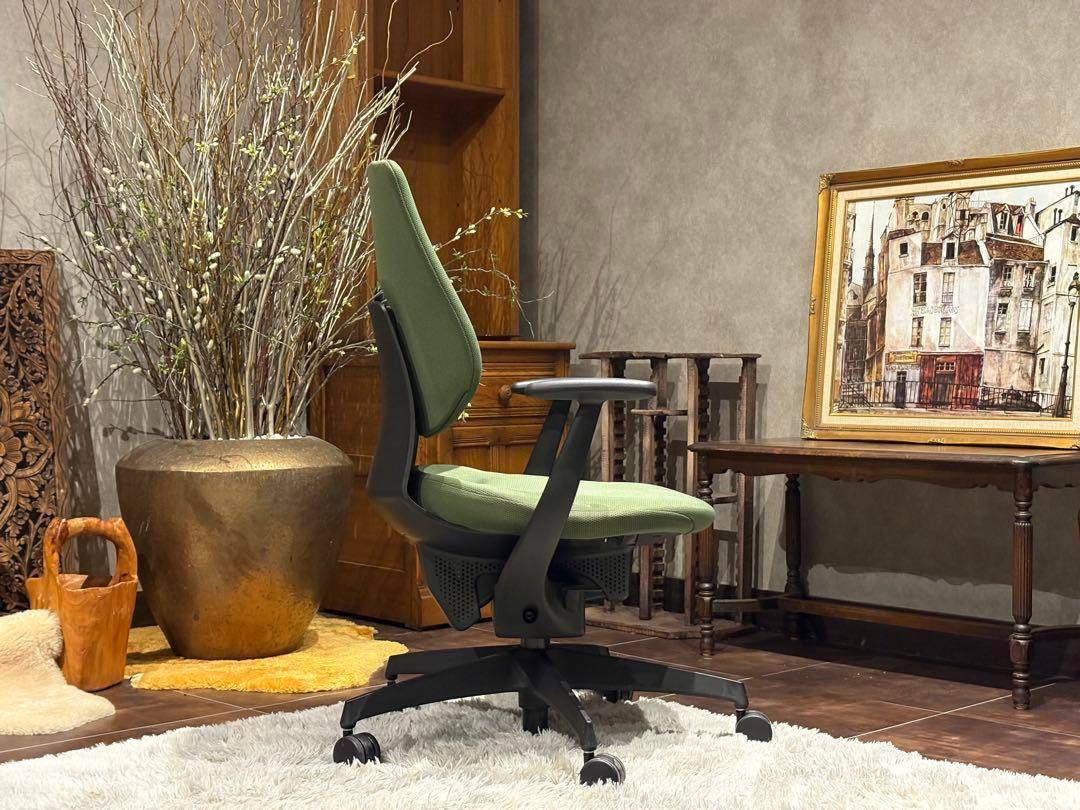 ②KOKUYO コクヨ　デスクチェア　オフィスチェア　イングチェア　H