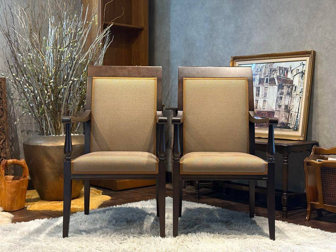 ①ダイニングチェア　アームチェア　アンティーク　ヴィンテージ　ビンテージ　IR