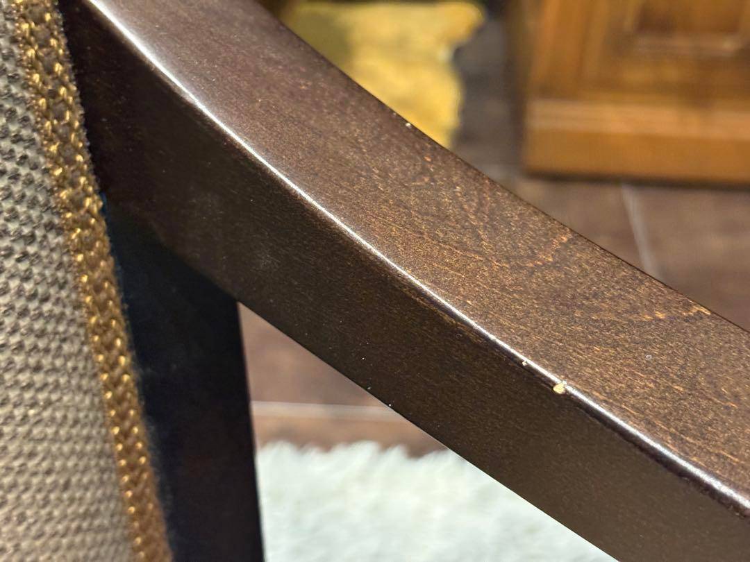 ①ダイニングチェア　アームチェア　アンティーク　ヴィンテージ　ビンテージ　IR