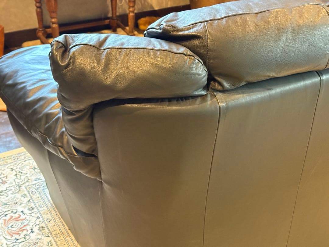 ②カウチソファ　ブラックソファ　2P　モダン　クラシック　シンプル　レザー　IG