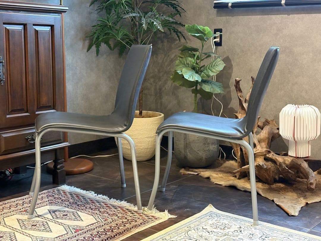 ①リーンロゼ　ligne roset ブラック　レザーチェア　2脚セット　YZ