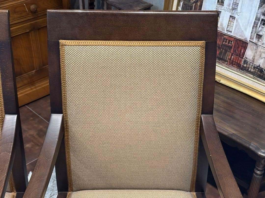 ①ダイニングチェア　アームチェア　アンティーク　ヴィンテージ　ビンテージ　IR