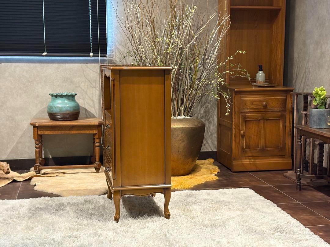 キャビネット　サイドボード　チェスト　猫脚　クラシック　クラシカル　IG