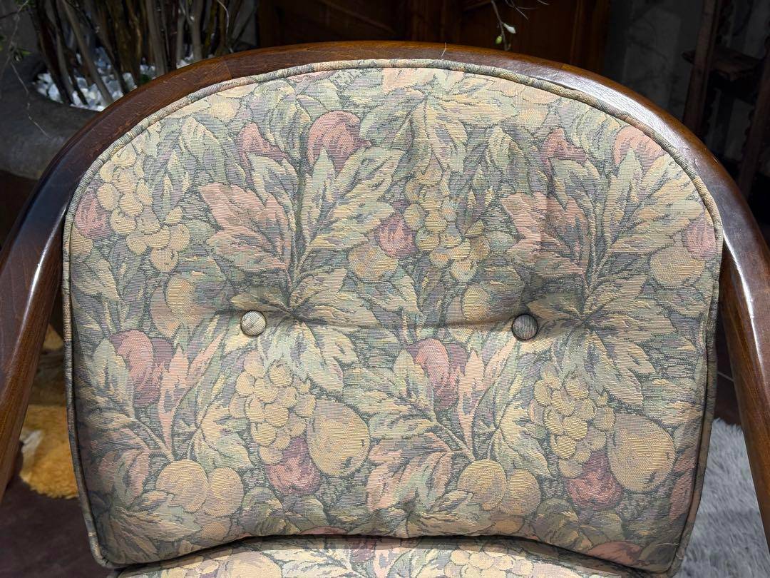 ②karimoku カリモク　アームチェア　ダイニングチェア　キャスター付　nZ