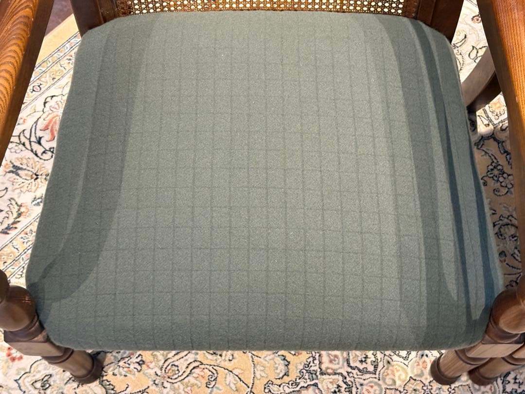 ②飛騨産業 キツツキマーク アームチェア ダイニングチェア リメイク