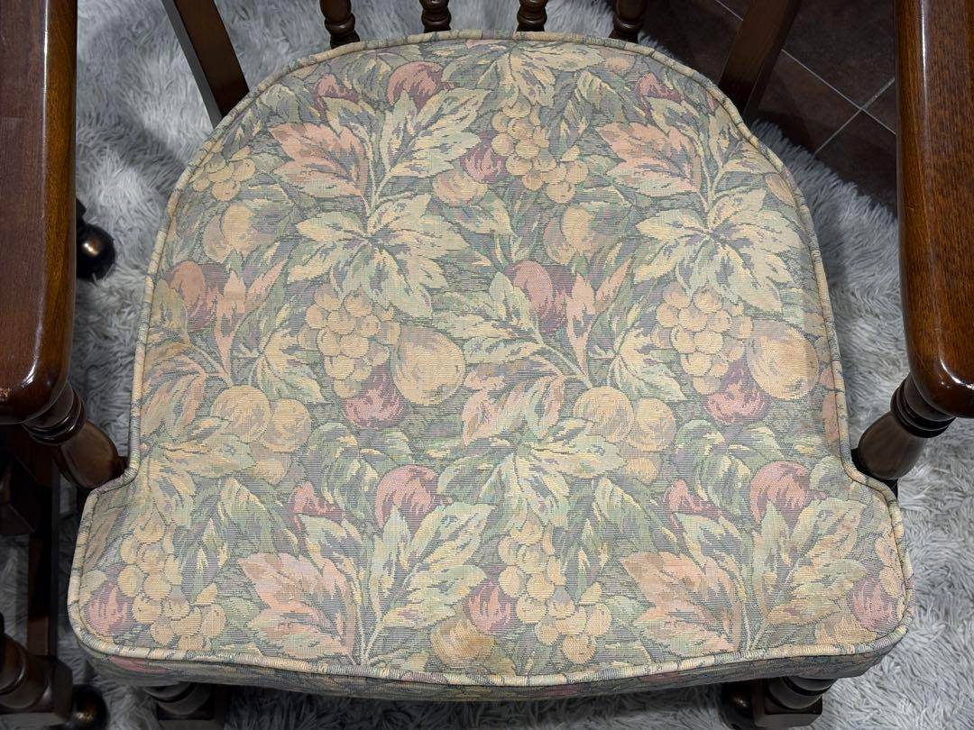 ②karimoku カリモク　アームチェア　ダイニングチェア　キャスター付　nZ