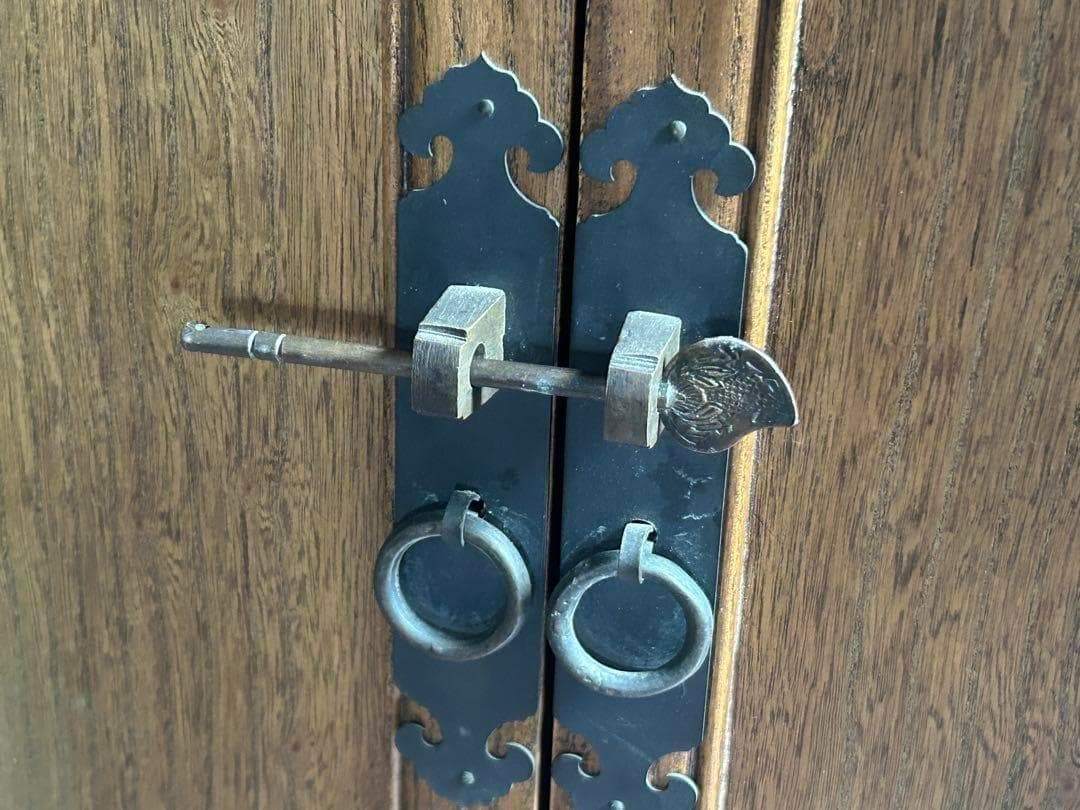 李氏朝鮮　アンティーク　キャビネット　無垢材　サイドボード　レトロ　棚　GH