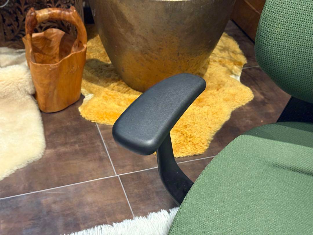 ⑨KOKUYO コクヨ　デスクチェア　オフィスチェア　イングチェア　H