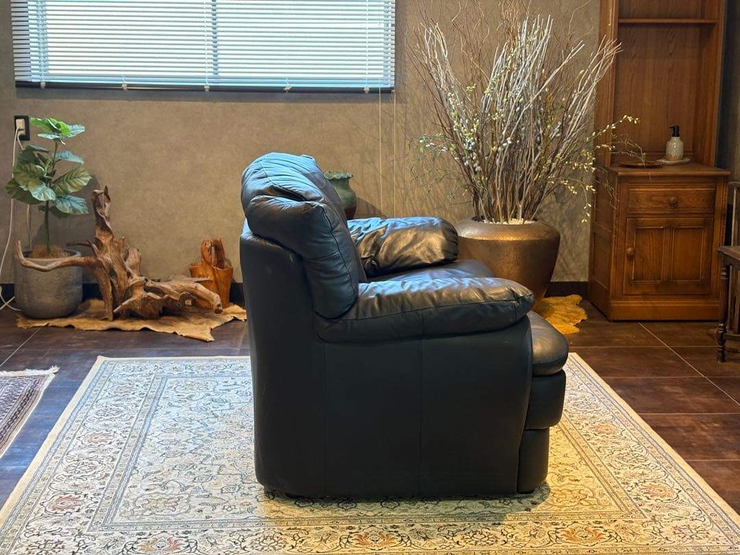 ②カウチソファ　ブラックソファ　2P　モダン　クラシック　シンプル　レザー　IG