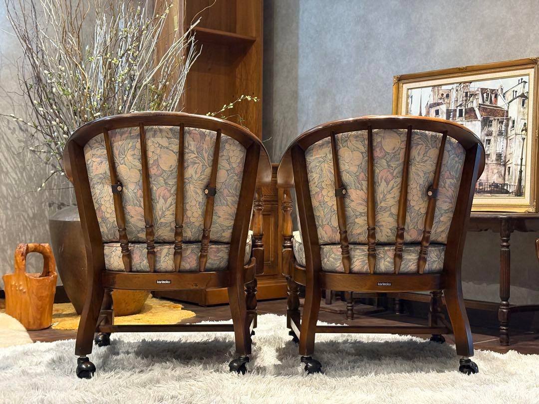 ②karimoku カリモク　アームチェア　ダイニングチェア　キャスター付　nZ