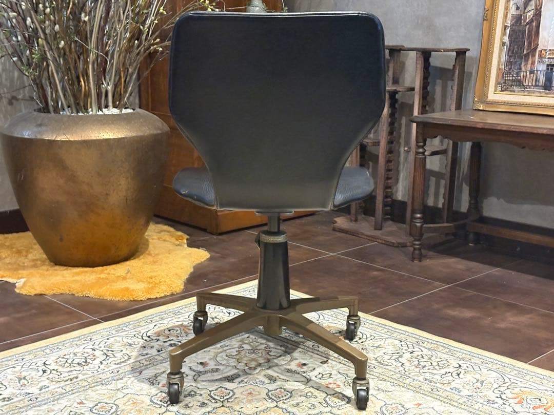 オールドヴィンテージチェア 合皮レザー ブラック キャスター ビンテージ IZ
