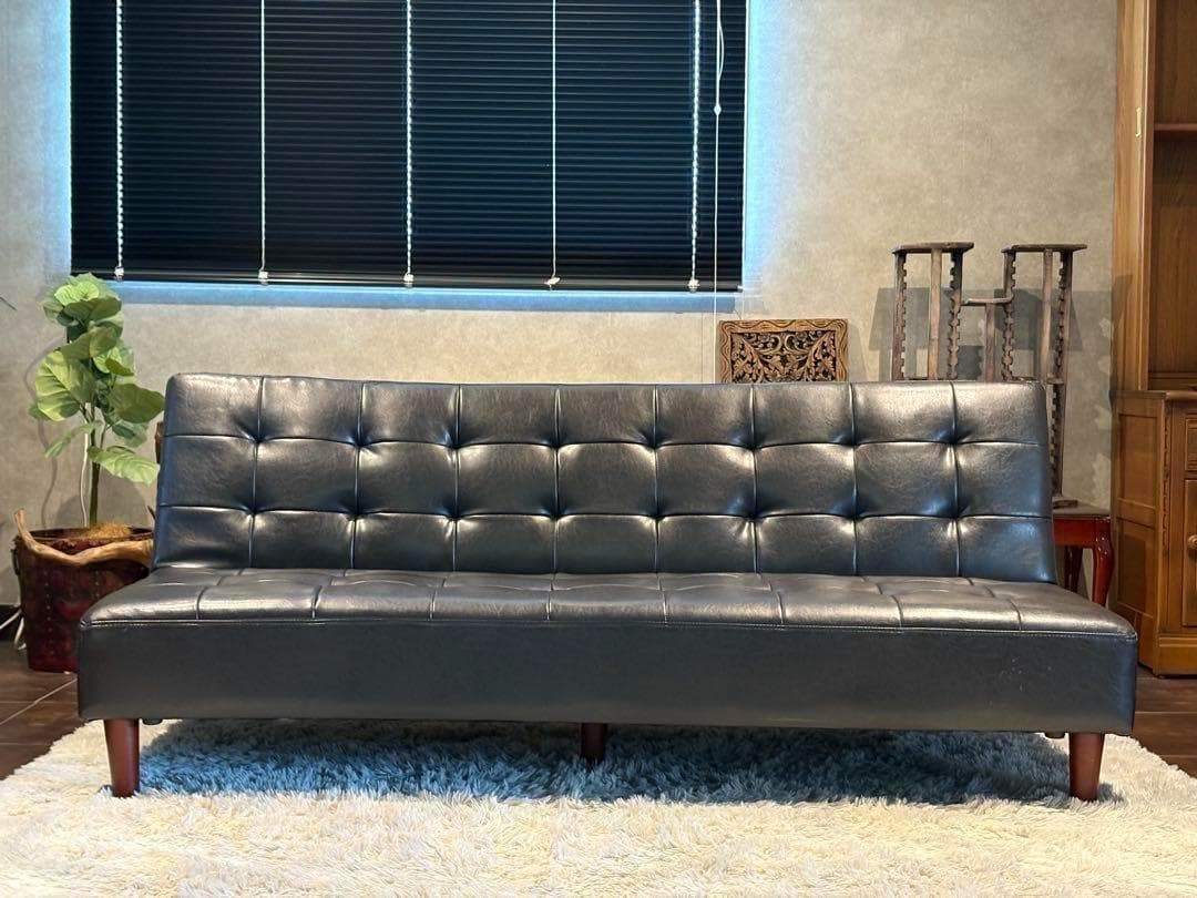 希少　3Pソファ　ソファベッド　ブラックレザー　ボタンダウン　ヴィンテージ　IH