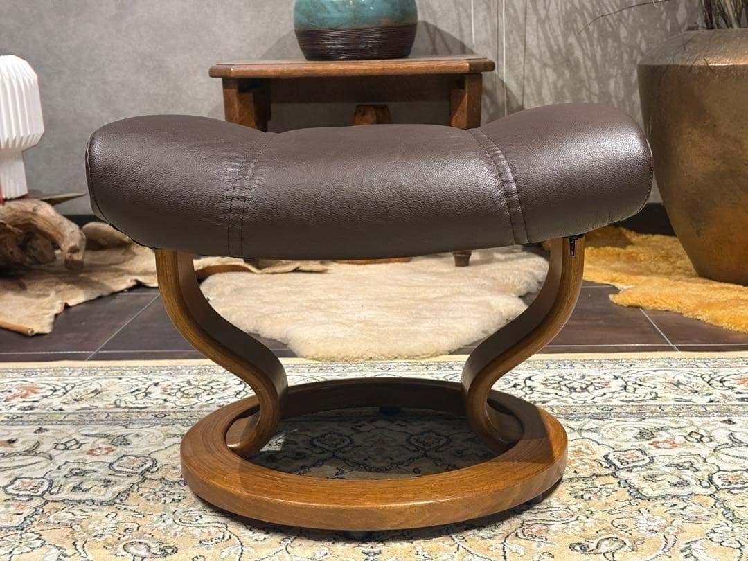 ①エコーネス パーソナルソファ オットマン ストレスレスチェア　IZZ