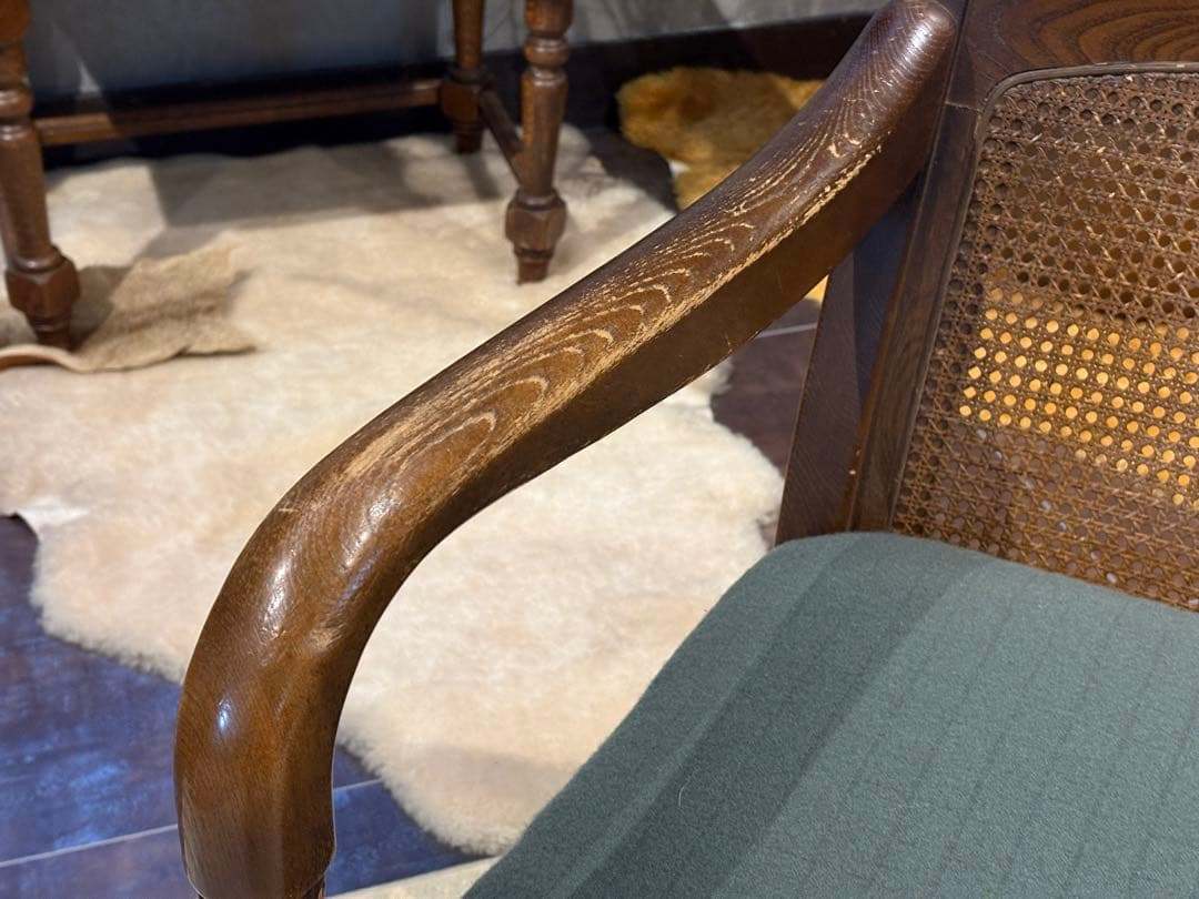 ①飛騨産業 キツツキマーク アームチェア ダイニングチェア リメイク IZ