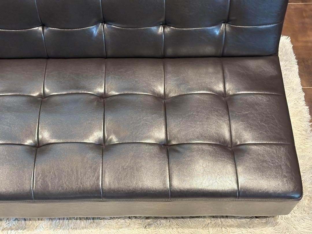 希少　3Pソファ　ソファベッド　ブラックレザー　ボタンダウン　ヴィンテージ　IH