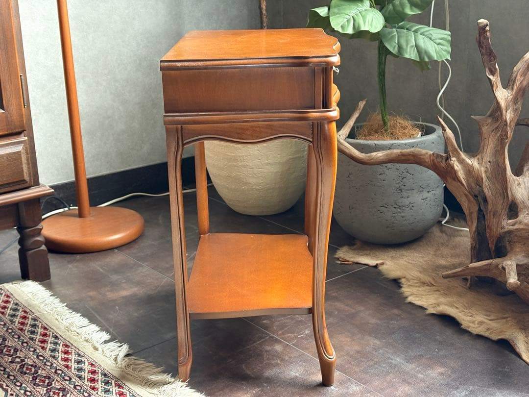 ロココ調　イタリア　クラシック　クラシカル　猫脚　サイドボード IS