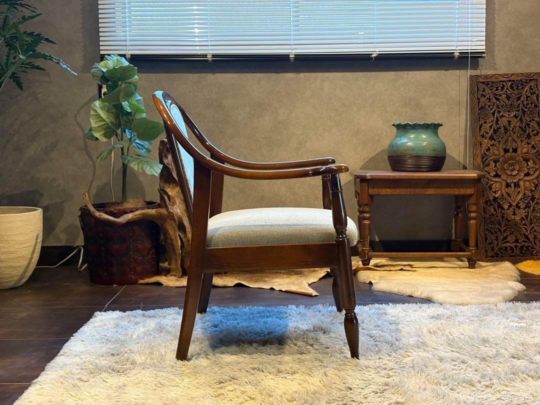 ①　リメイク品　尾州生地　ホワイト座面　カリモク　コロニアル　アームソファ　N