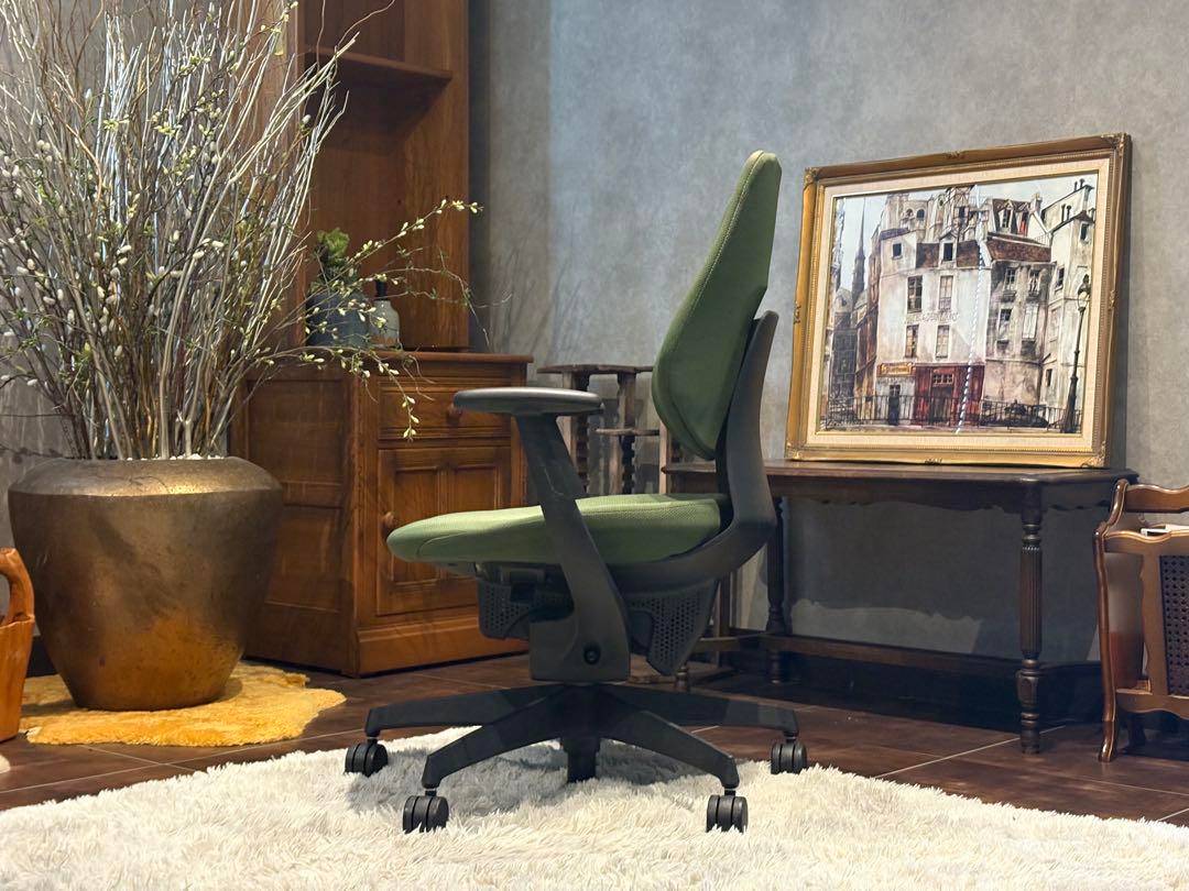 ④KOKUYO コクヨ　デスクチェア　オフィスチェア　イングチェア　H