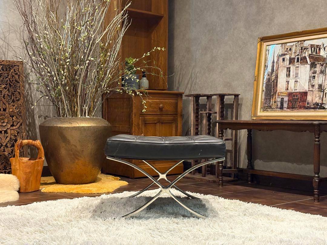 バルセロナチェア リプロダクト オットマン　ミッドセンチュリー　ソファ　InZ