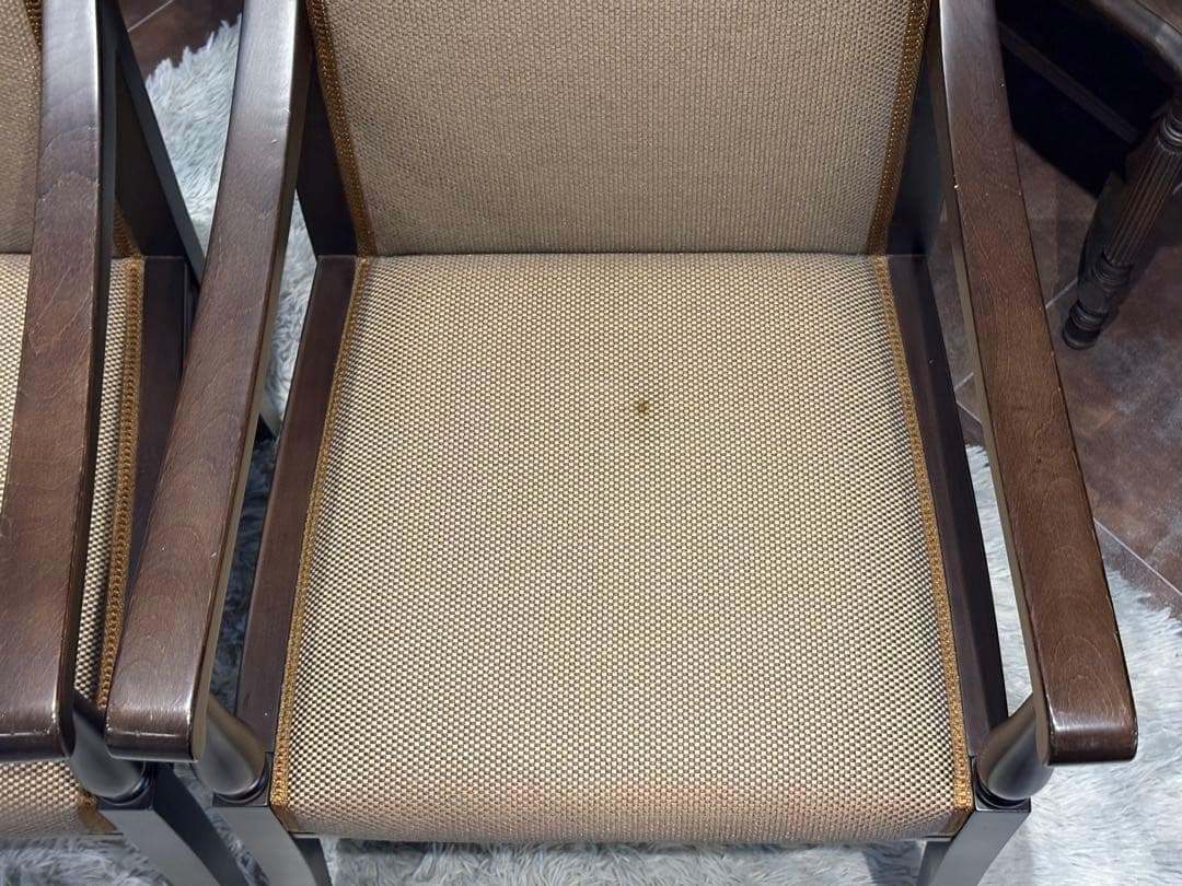 ①ダイニングチェア　アームチェア　アンティーク　ヴィンテージ　ビンテージ　IR